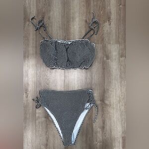 4 Women’s high waisted bikini lot-NEW W/tags, new out tags , 1of them worn once